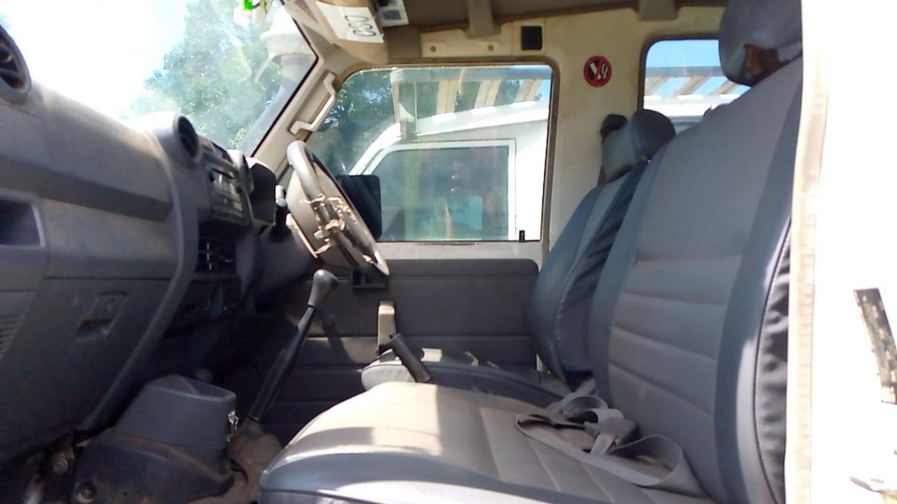Totyota LandCruiser · — imagen 5