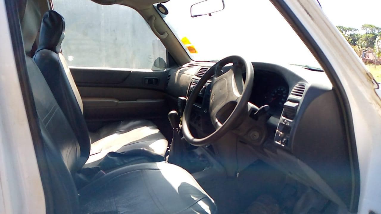 Nissan Patrol · — imagen 4