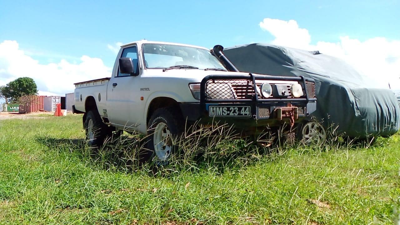 Nissan Patrol ·