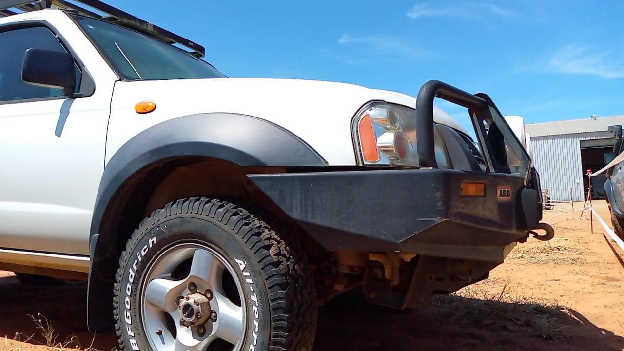 Nissan Hardbody · — imagem 3