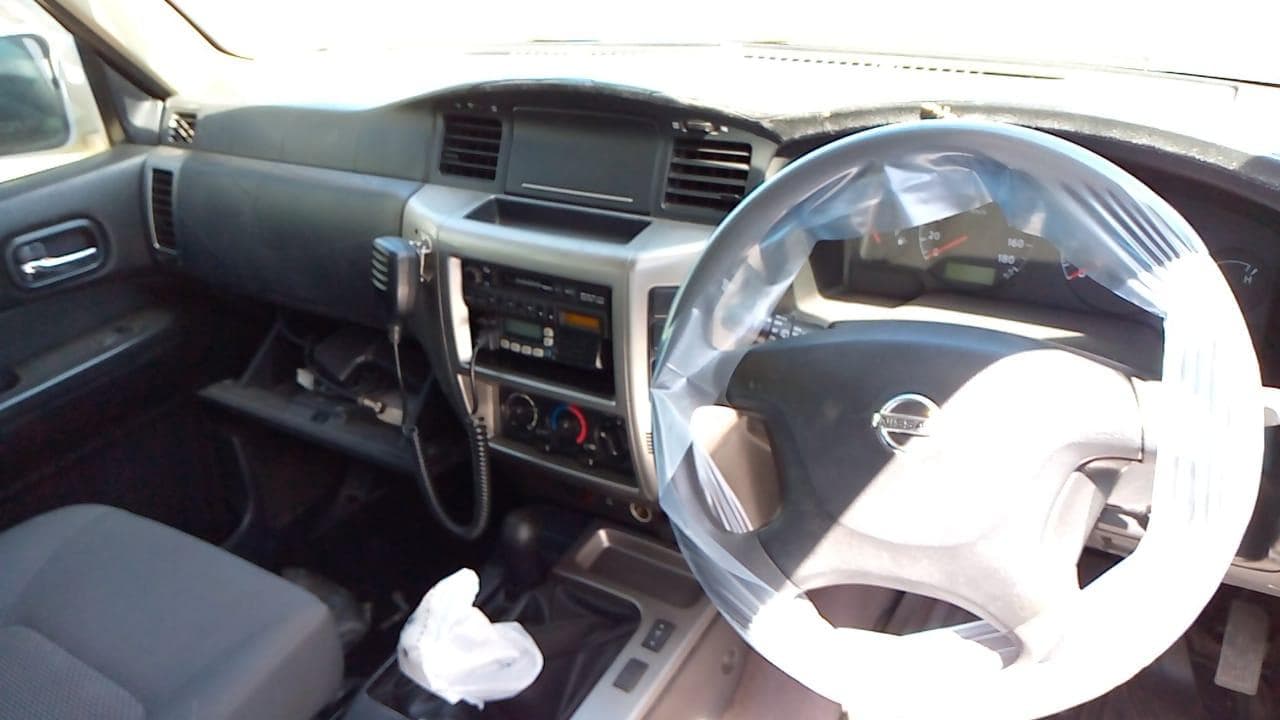 Nissan Patrol · — imagem 9