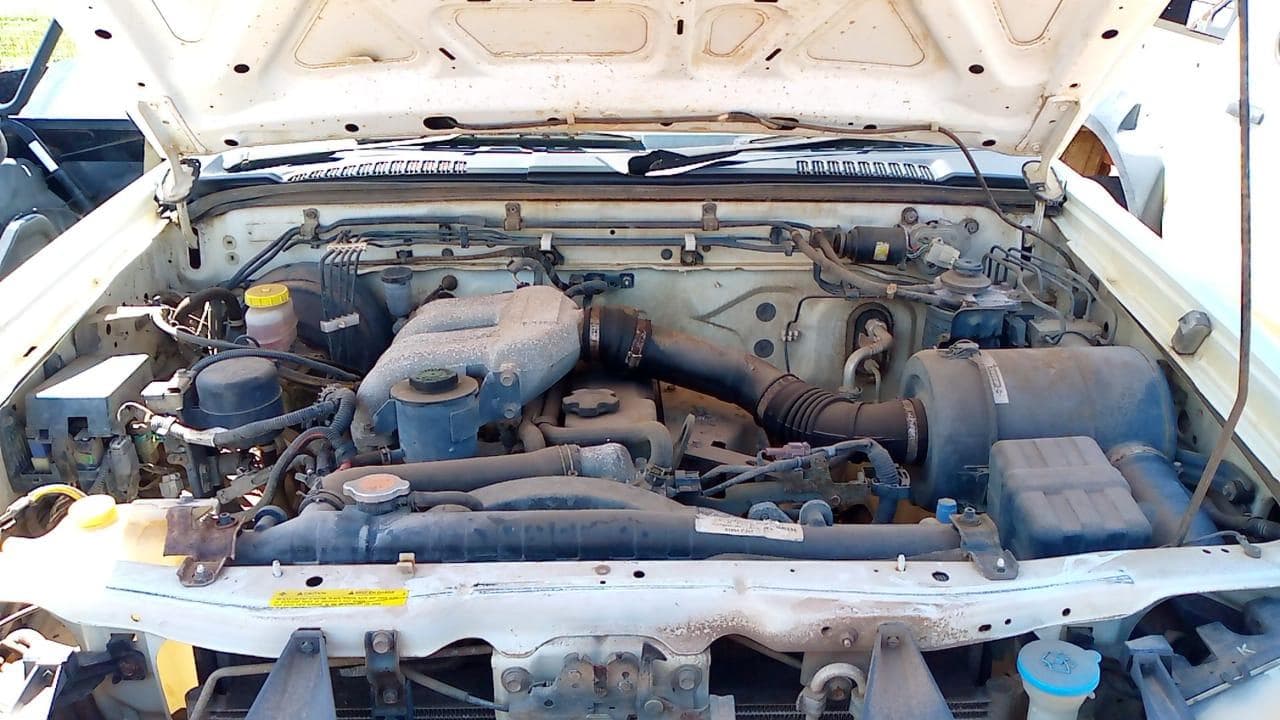 Nissan Hardbody · — image 7