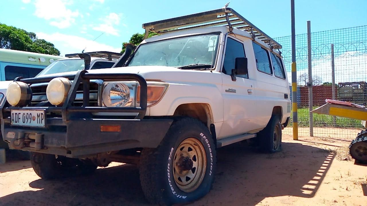 Toyota Landcruiser · — imagem 11