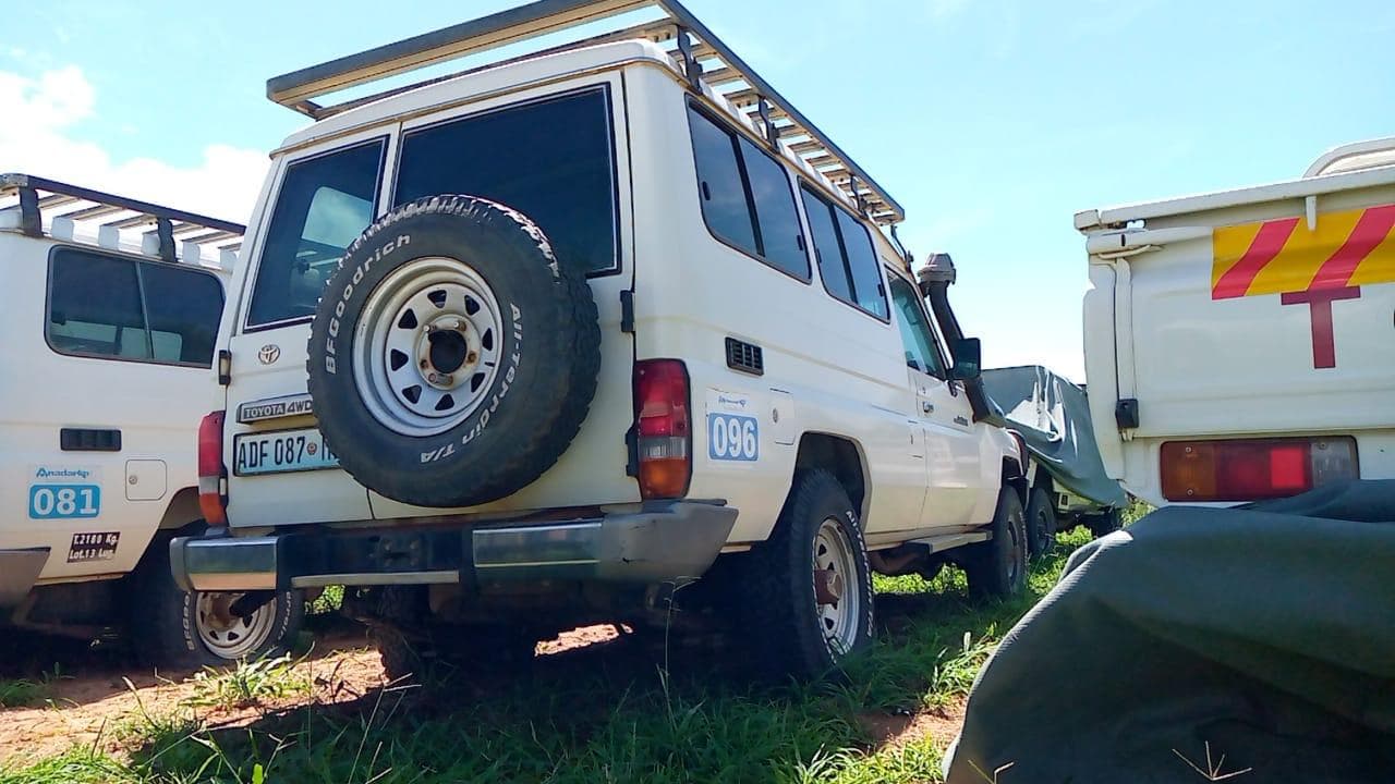 Toyota Landcruiser · — imagem 3