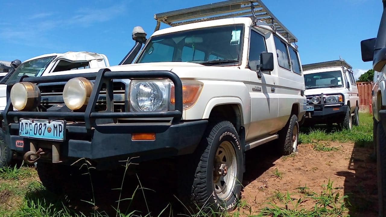 Toyota Landcruiser · — imagem 5