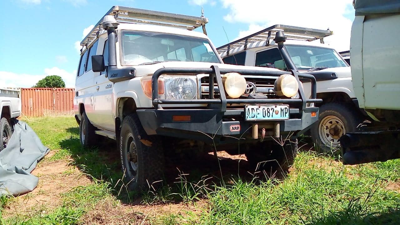 Toyota Landcruiser · — imagem 6