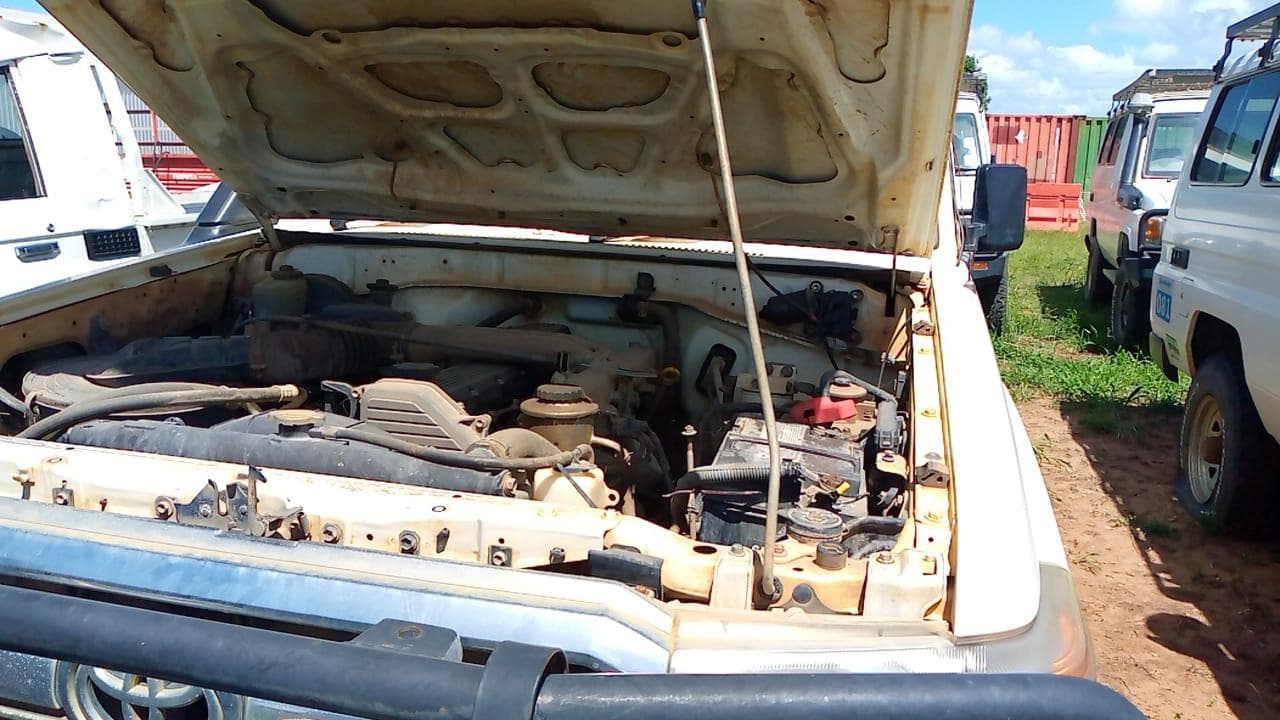 Toyota Landcruiser · — imagem 9