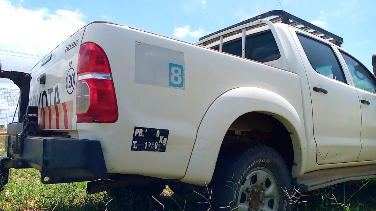 Toyota Hilux · — image 3