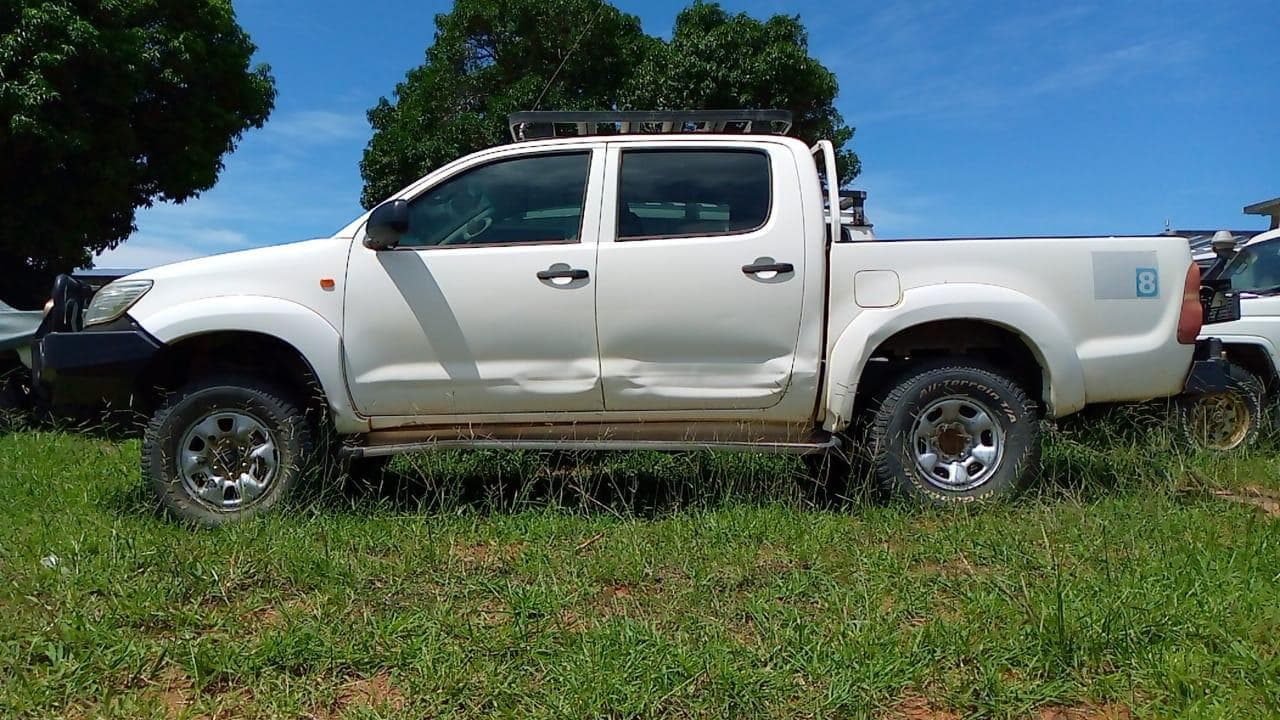 Toyota Hilux · — image 5