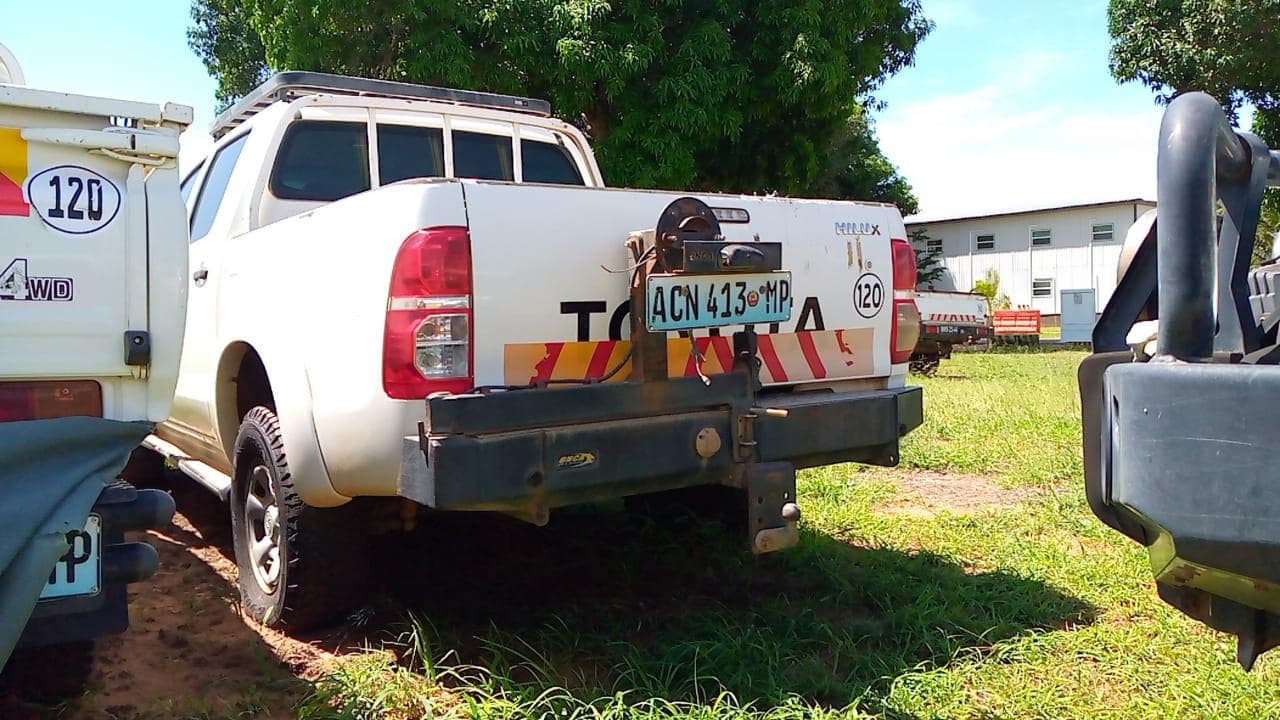 Toyota Hilux · — image 6