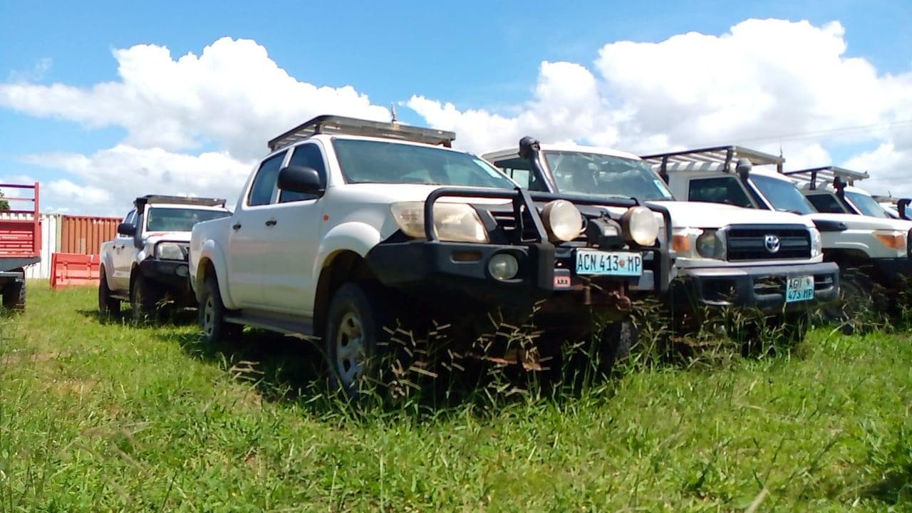 Toyota Hilux · — image 10