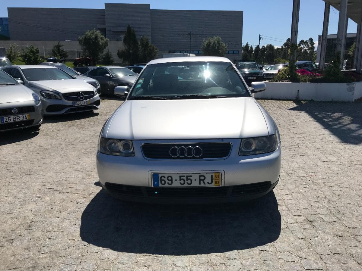 Audi A3 1.9 TDI · Ano 2001 — imagem 2