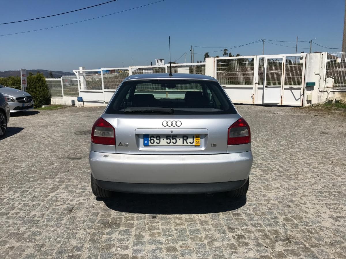 Audi A3 1.9 TDI · Ano 2001 — imagem 5