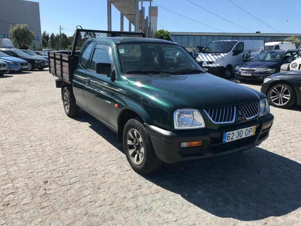 Mitsubishi L200 2.5 TD · Ano 1999 — imagem 1