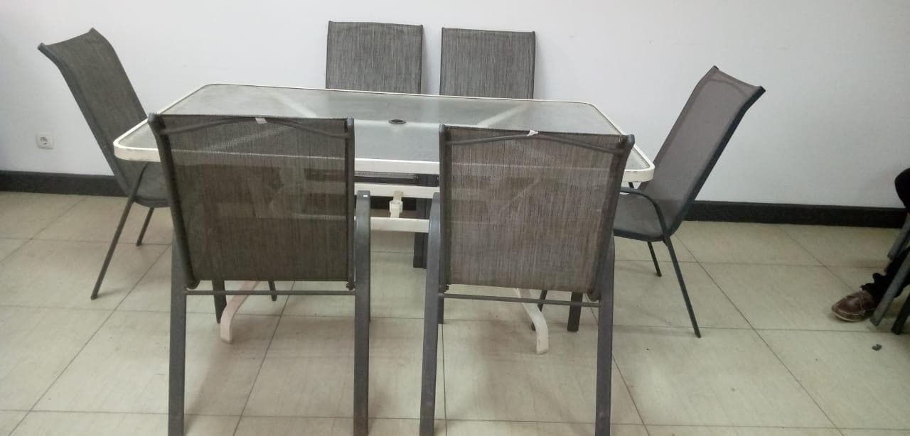 Mobilier de maison · — image 2