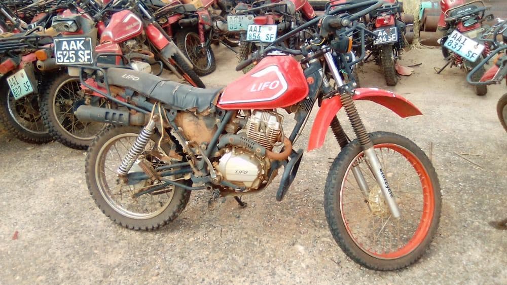 Lifo GY125 · — imagen 3
