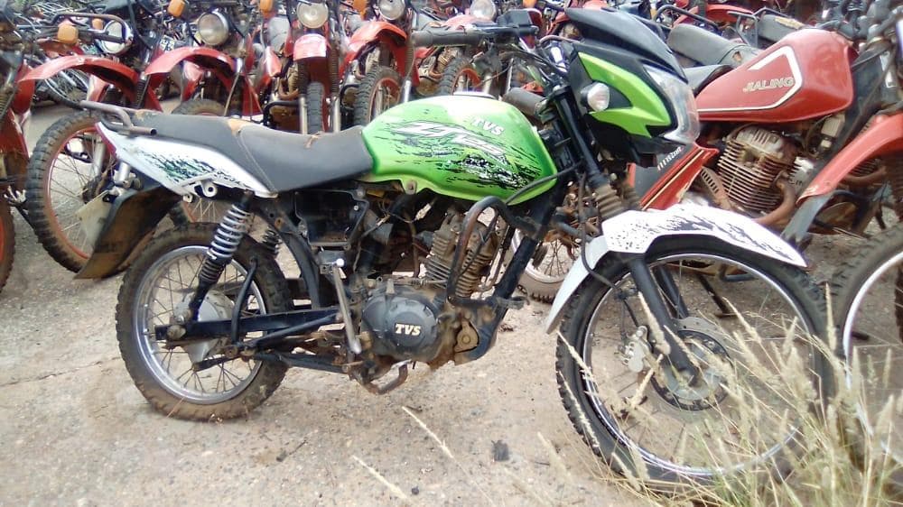 TVS TV125 ·