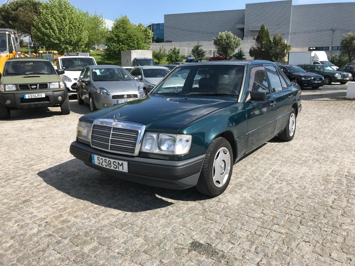 Mercedes-Benz 200D · Ano 2001 — imagem 3