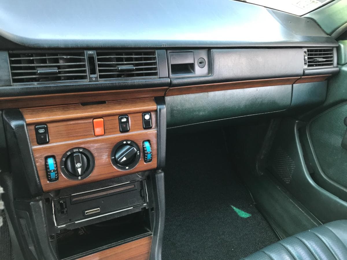 Mercedes-Benz 200D · Ano 2001 — imagem 14