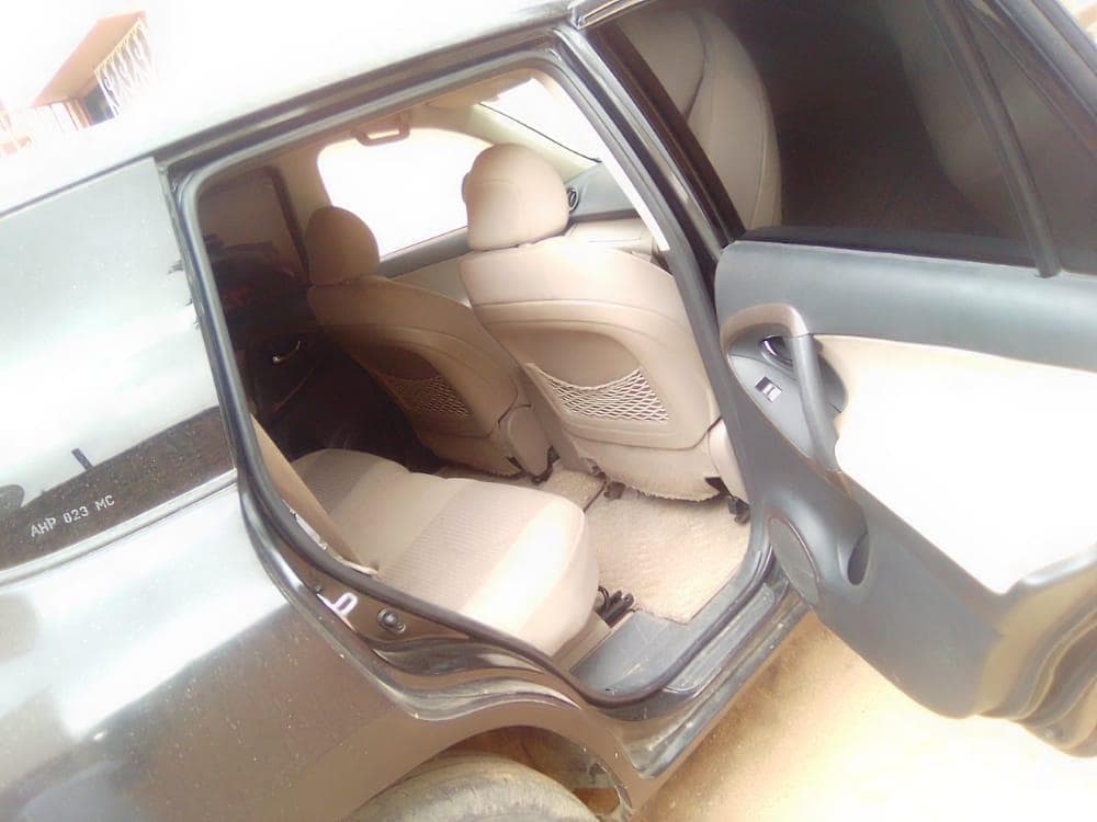 Toyota Vanguard · — imagem 6