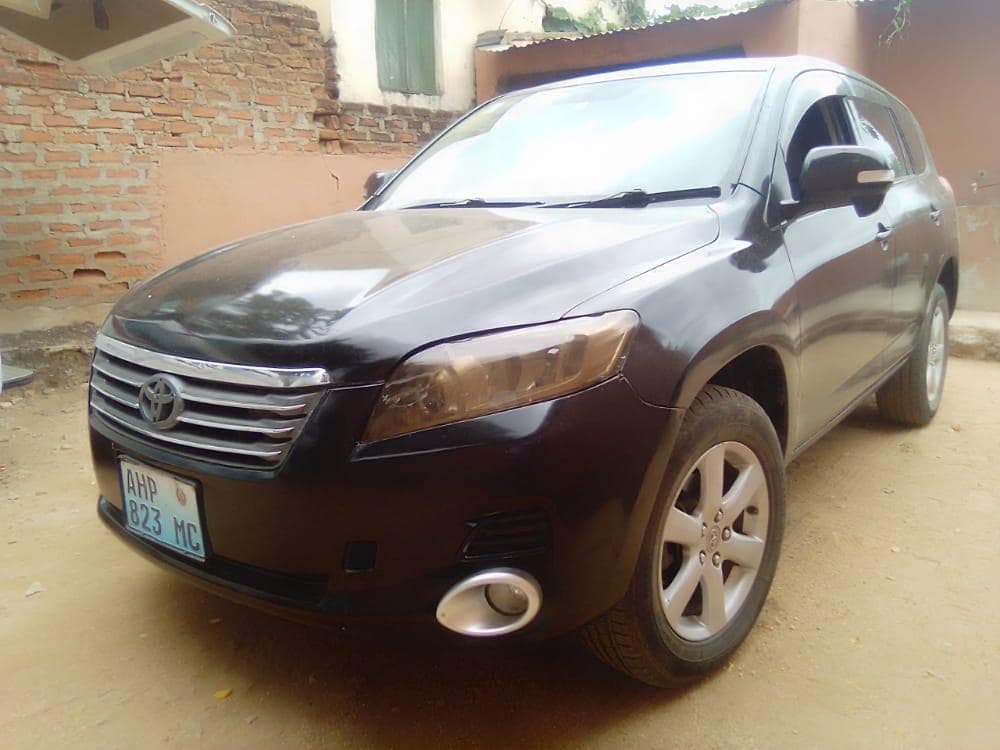 Toyota Vanguard · — imagem 1