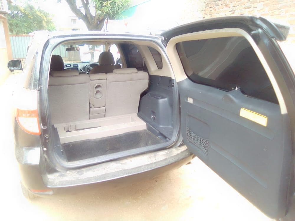 Toyota Vanguard · — imagem 12