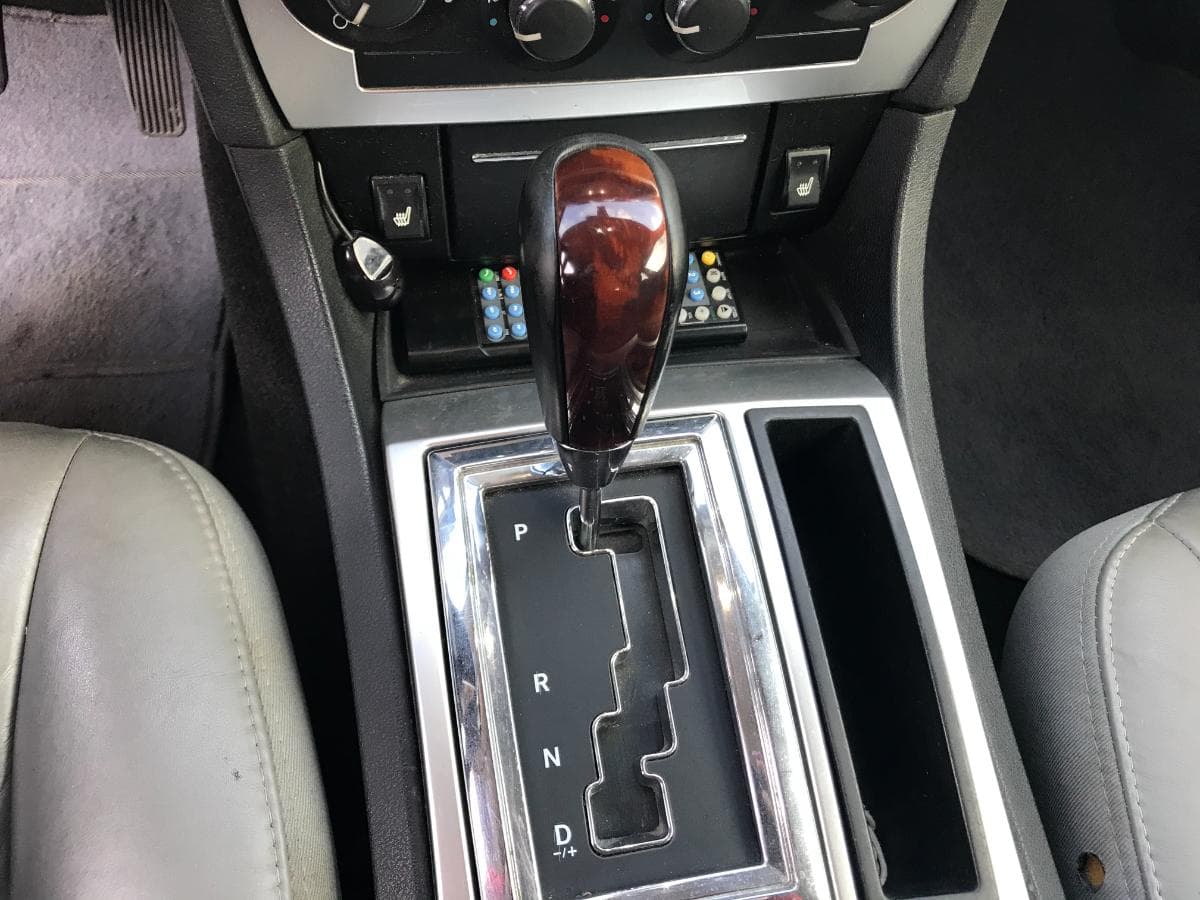 Chrysler 300 C 5.7L V8 Sedan · Ano 2008 — imagem 28