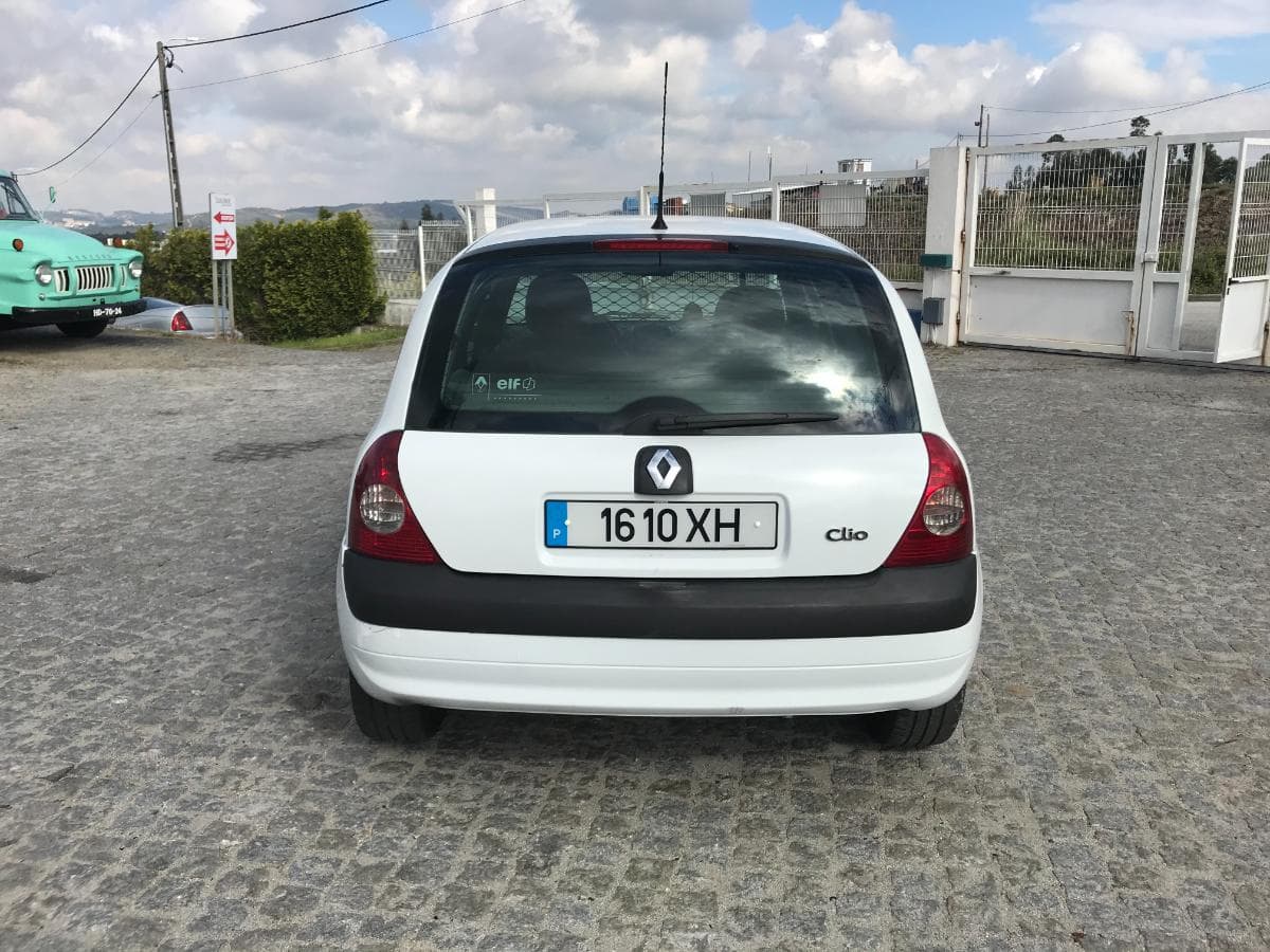 Renault Clio 1.5 DCI · Ano 2004 — imagem 5