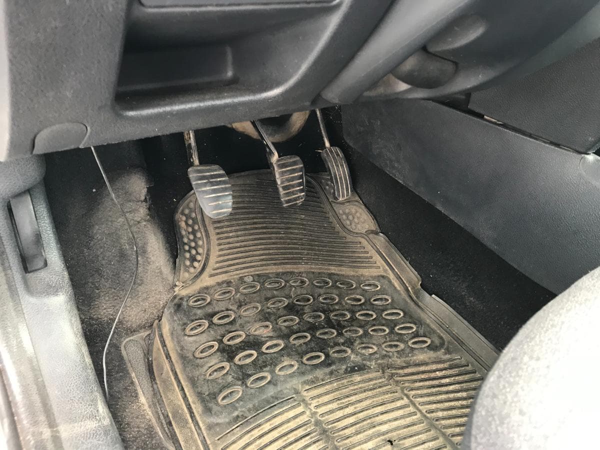 Renault Clio 1.5 DCI · Ano 2004 — imagem 15