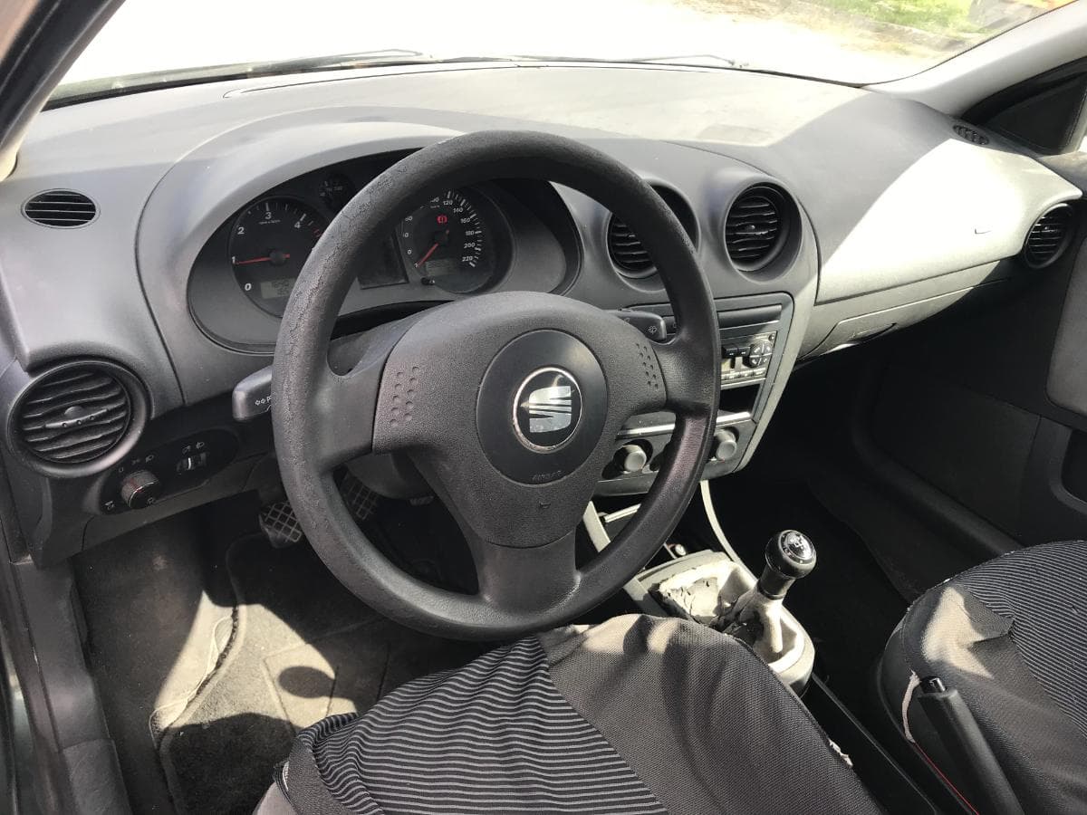 Seat Ibiza 1.9 SDI · Ano 2002 — imagen 16