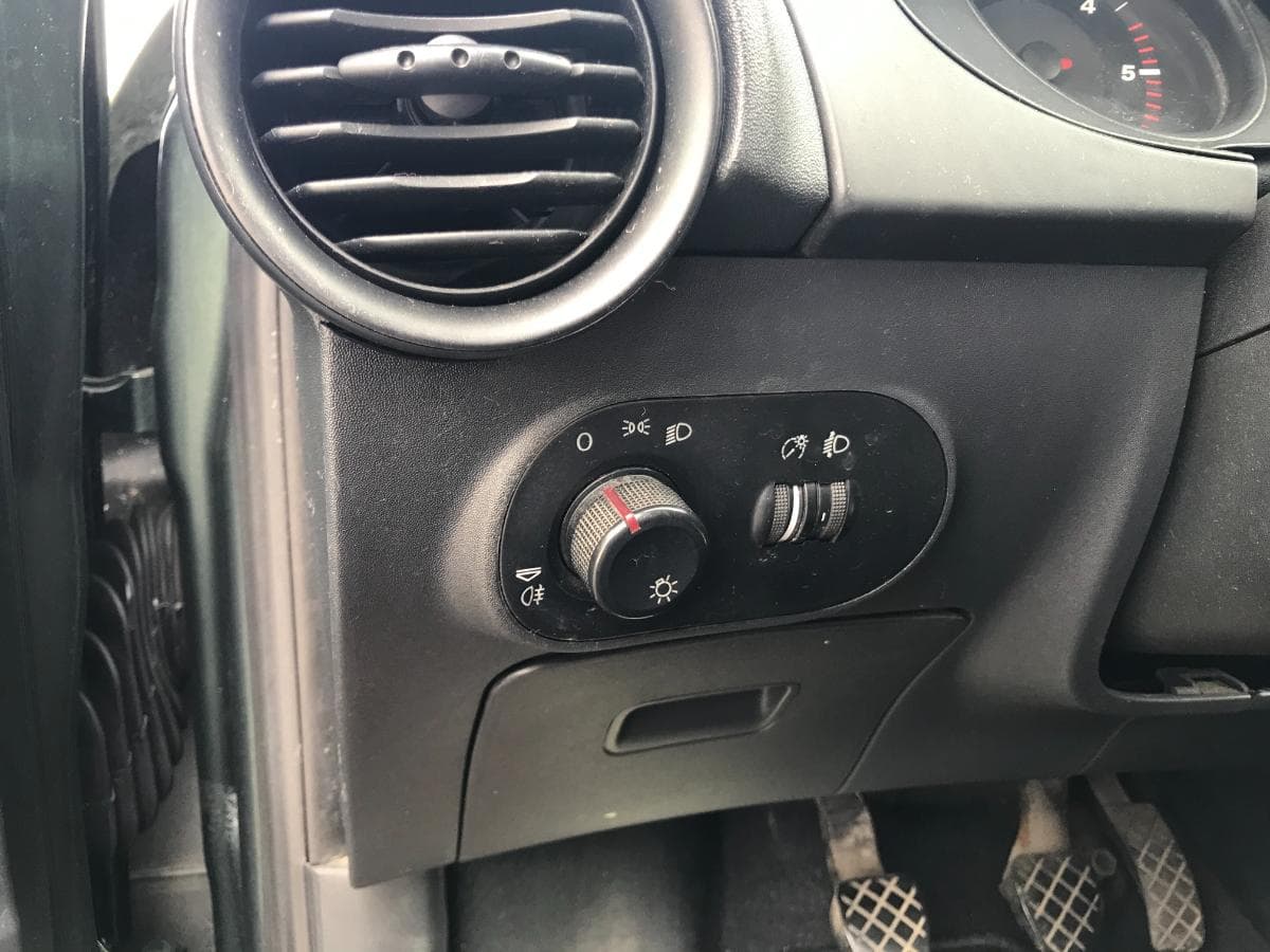 Seat Ibiza 1.9 SDI · Ano 2002 — imagen 19