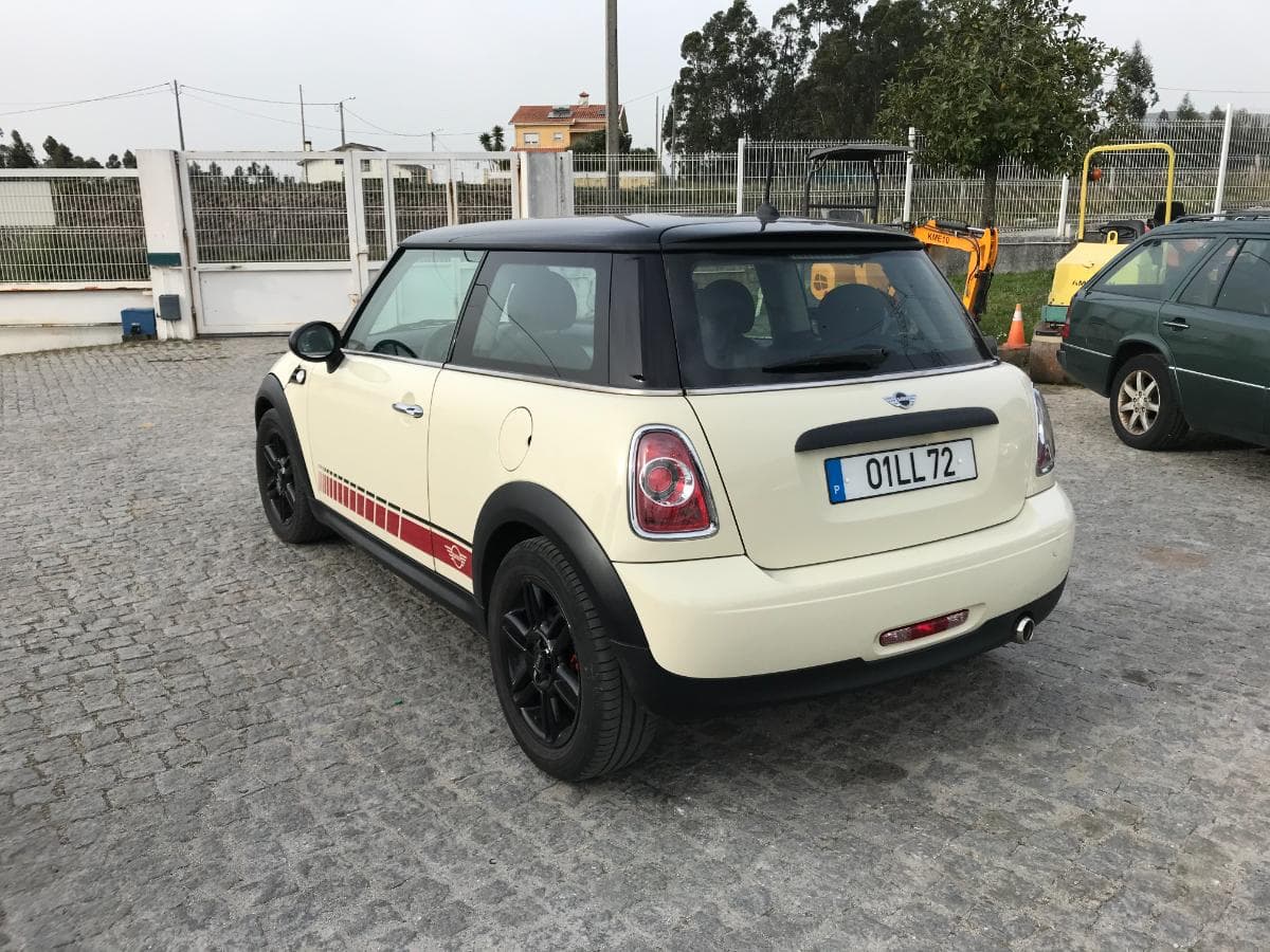 Mini Cooper One D· Ano 2011 — imagem 6