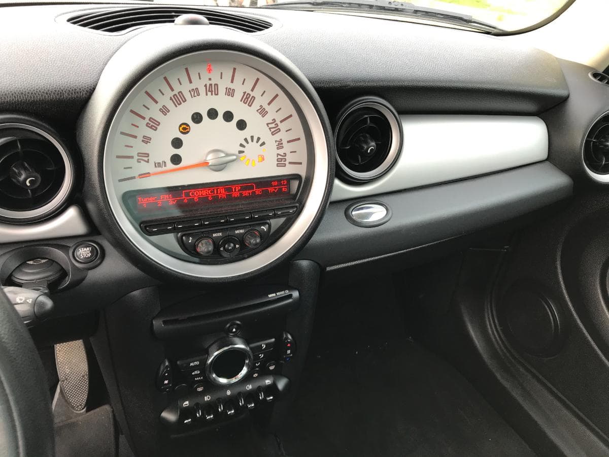 Mini Cooper One D· Ano 2011 — imagem 19
