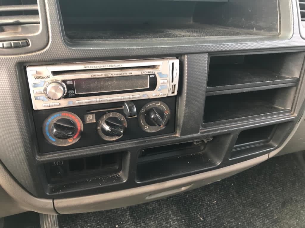 Nissan Cabstar F24 · Ano 2008 — image 17