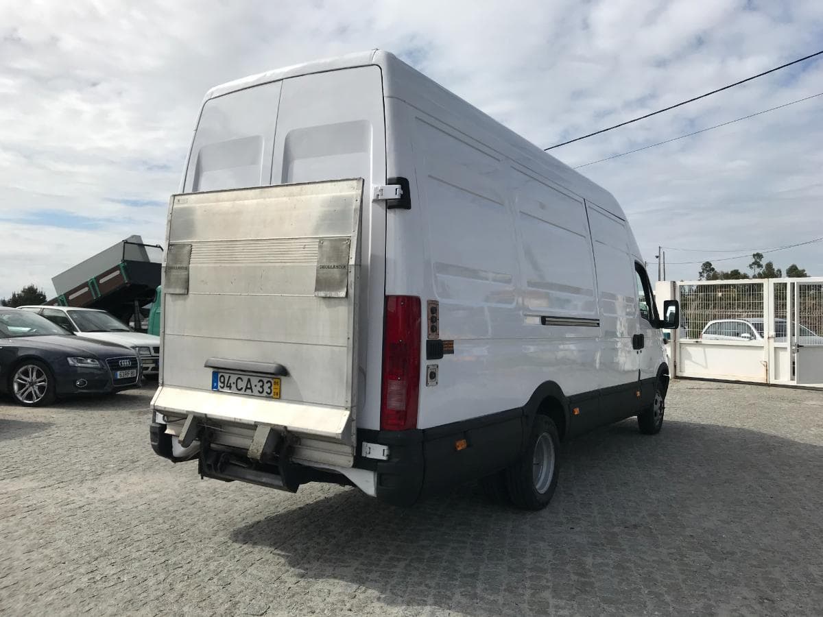 Iveco Daily 35C17 · Ano 2006 — imagen 4