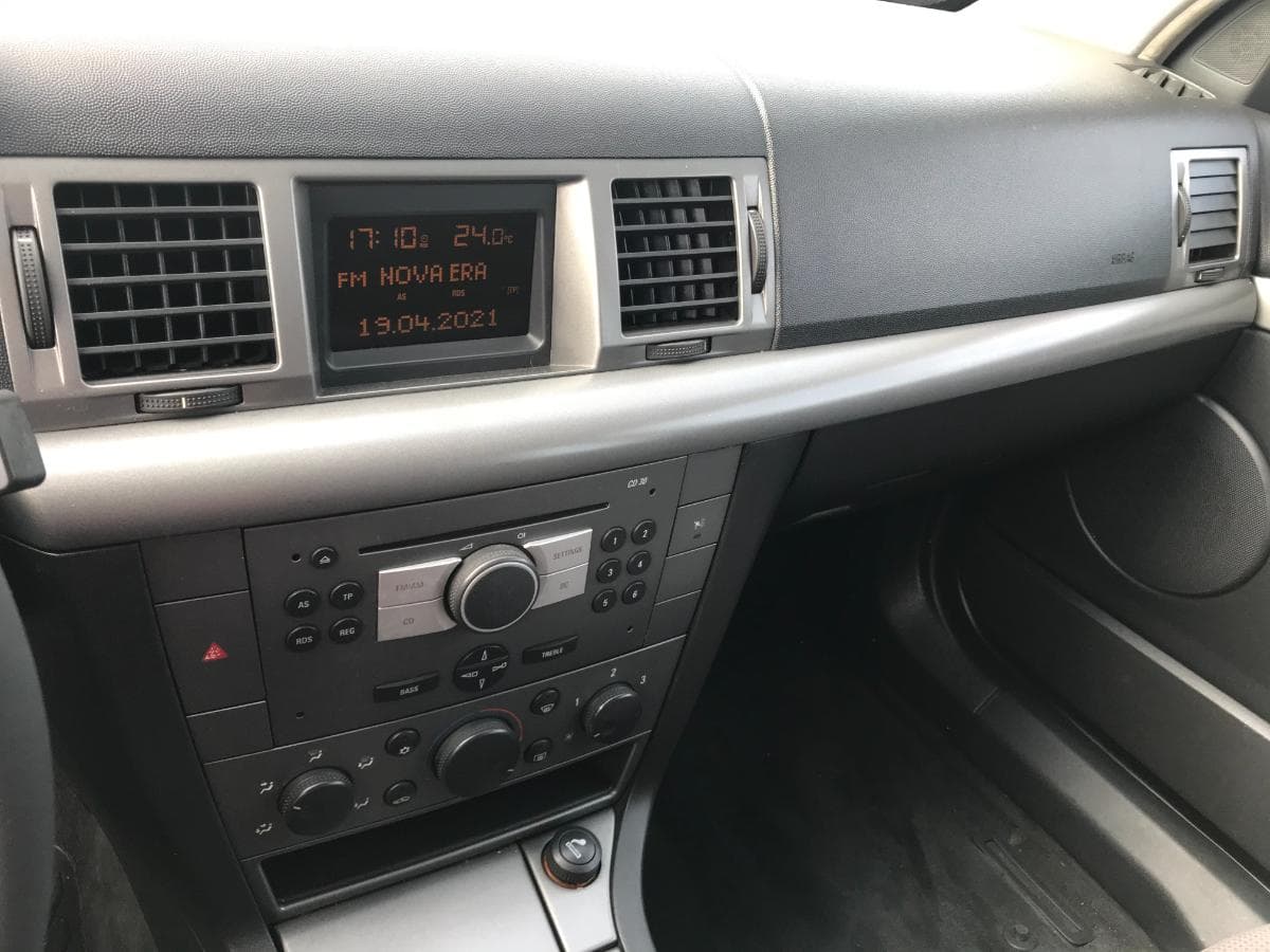 Opel Vectra 1.9 CDTI · Ano 2004 — imagem 13