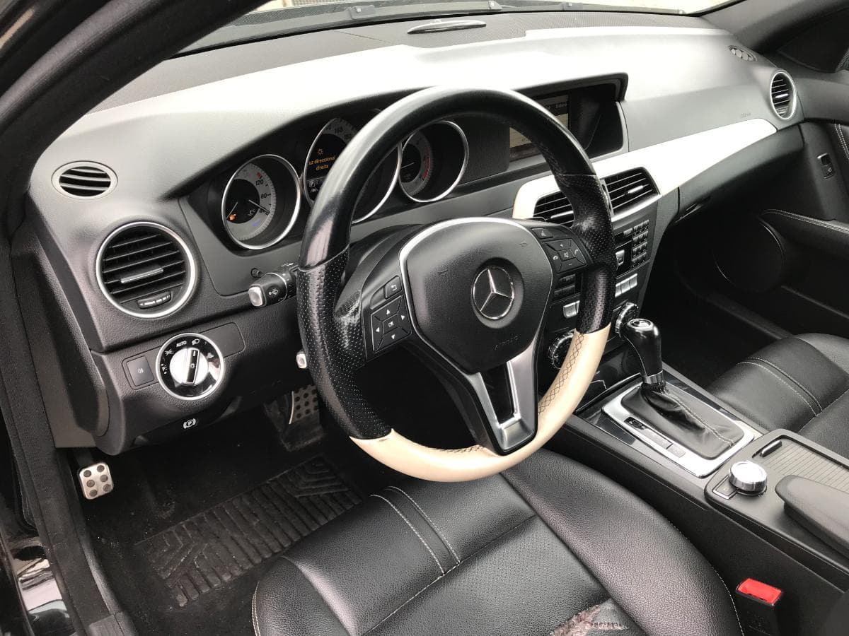 Mercedes-Benz C250 CDI · Ano 2012 — image 27