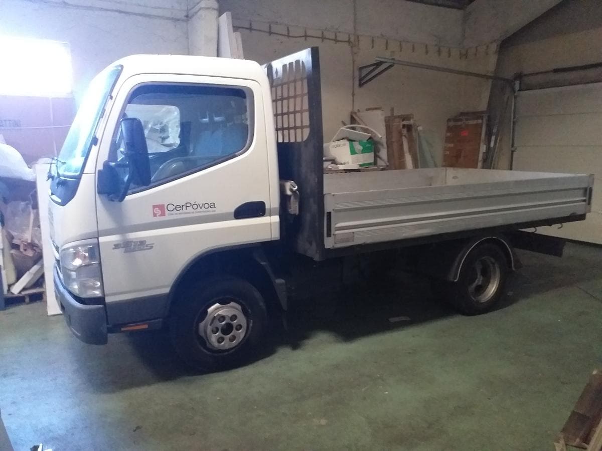 MITSUBISHI CANTER — imagem 1