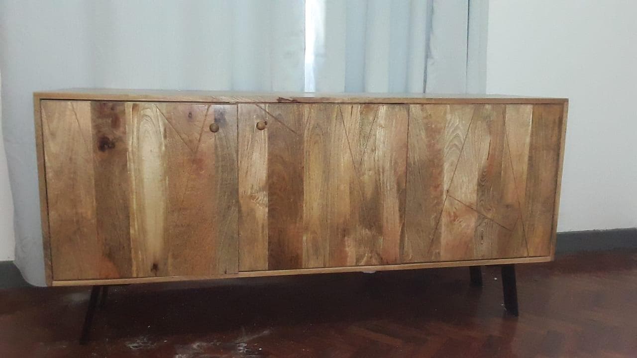 Mobiliário de Lar ·