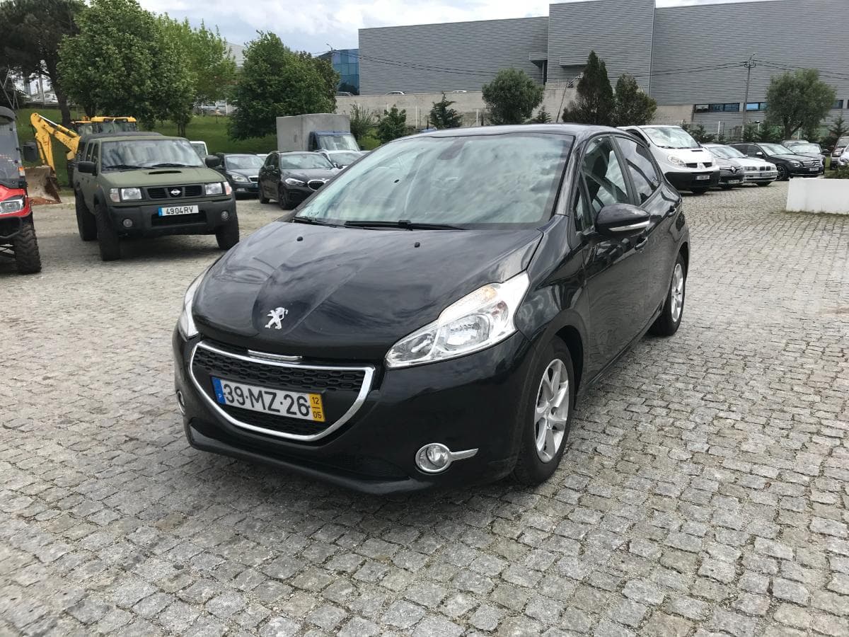 Peugeot 208 1.4 HDI · Ano 2012 — imagen 3