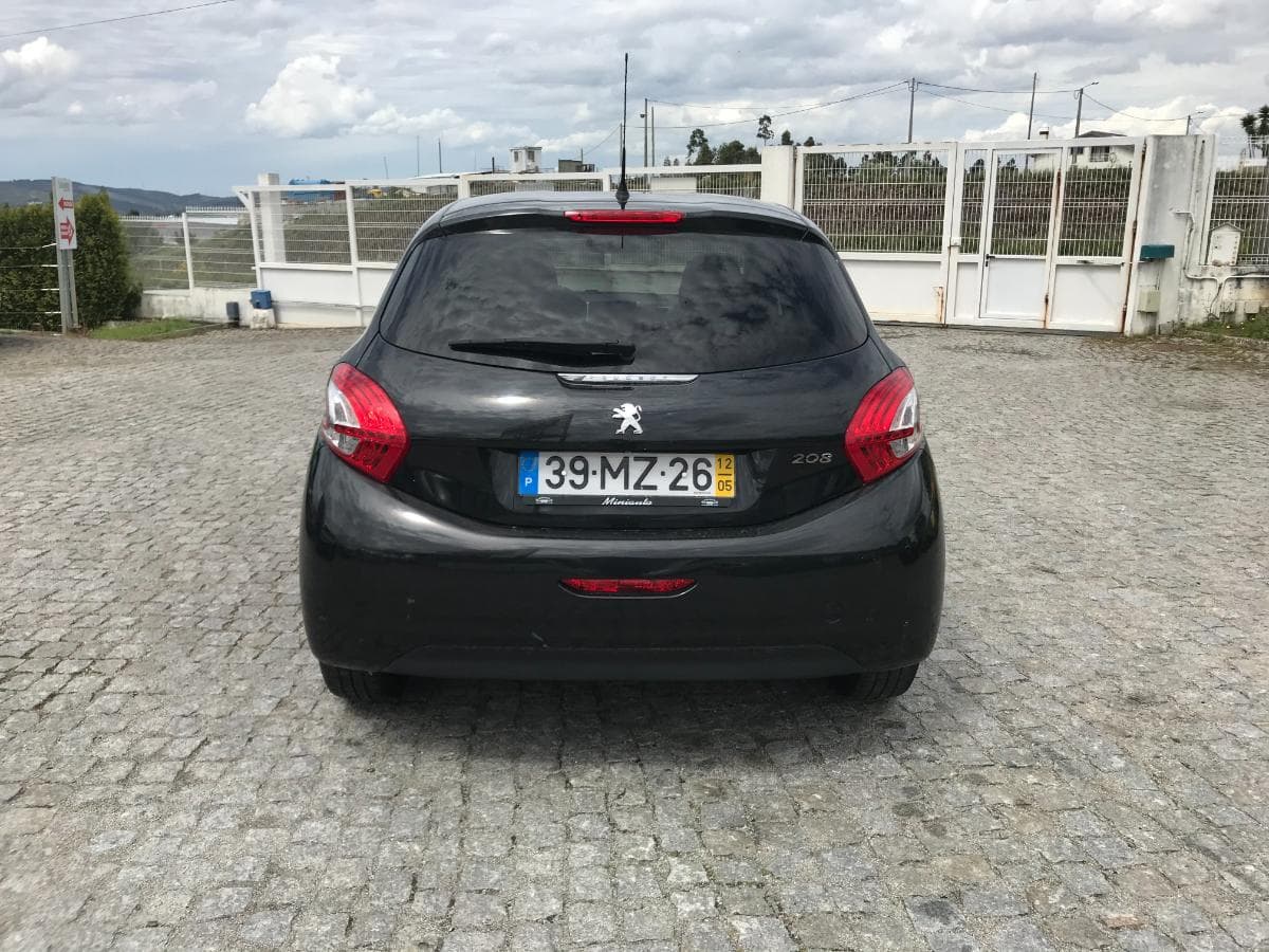 Peugeot 208 1.4 HDI · Ano 2012 — imagen 5