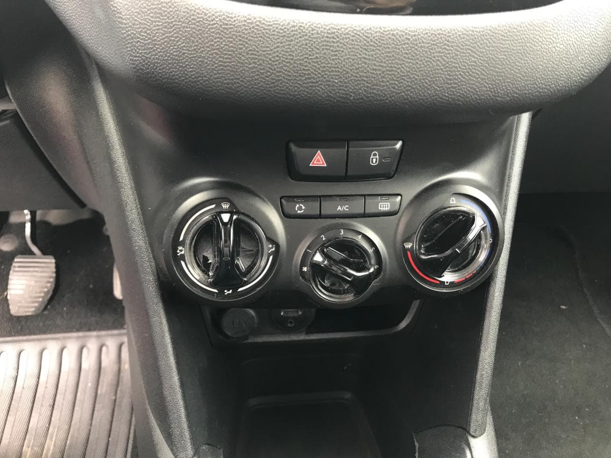 Peugeot 208 1.4 HDI · Ano 2012 — imagen 15