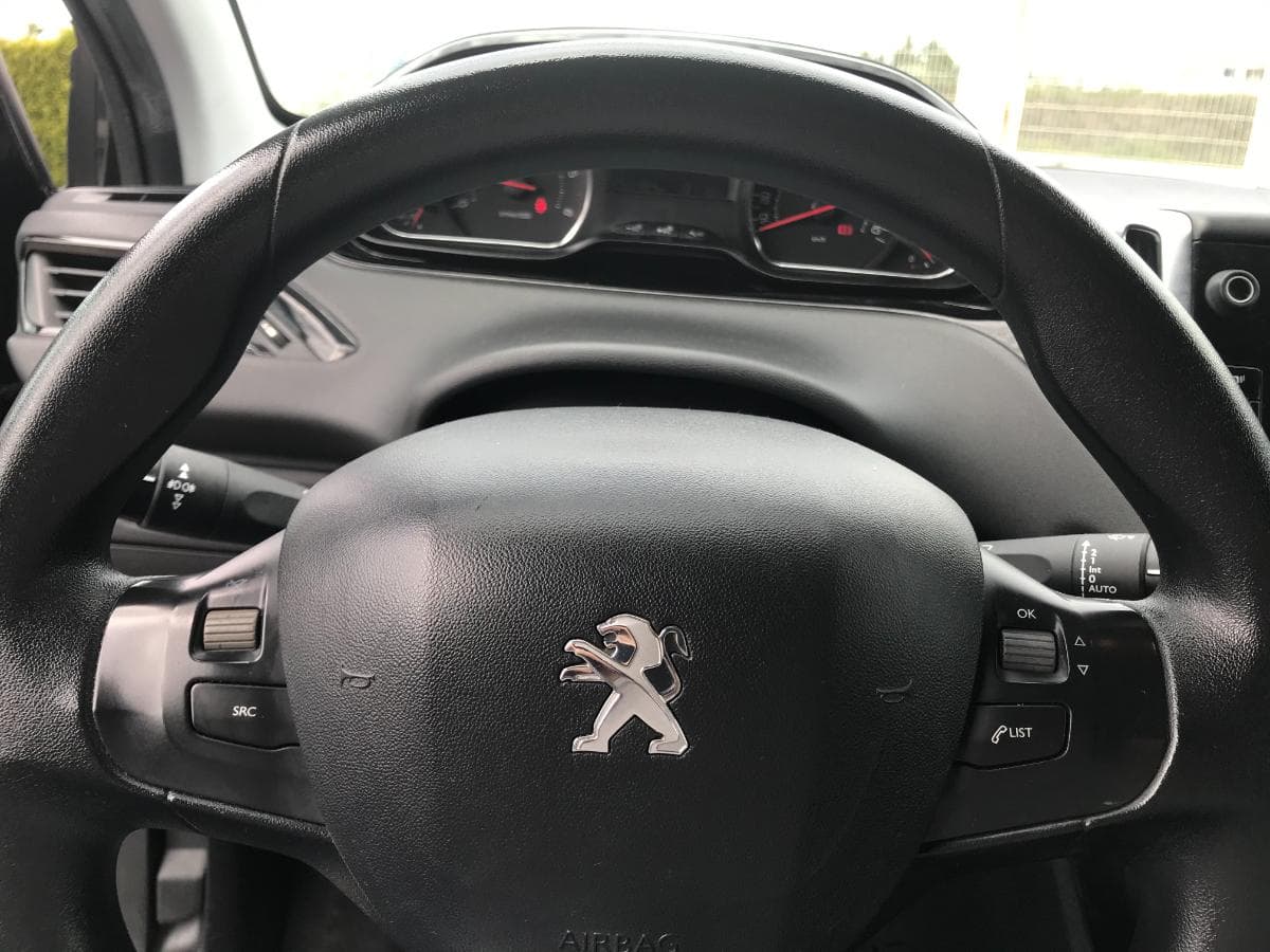 Peugeot 208 1.4 HDI · Ano 2012 — imagen 22