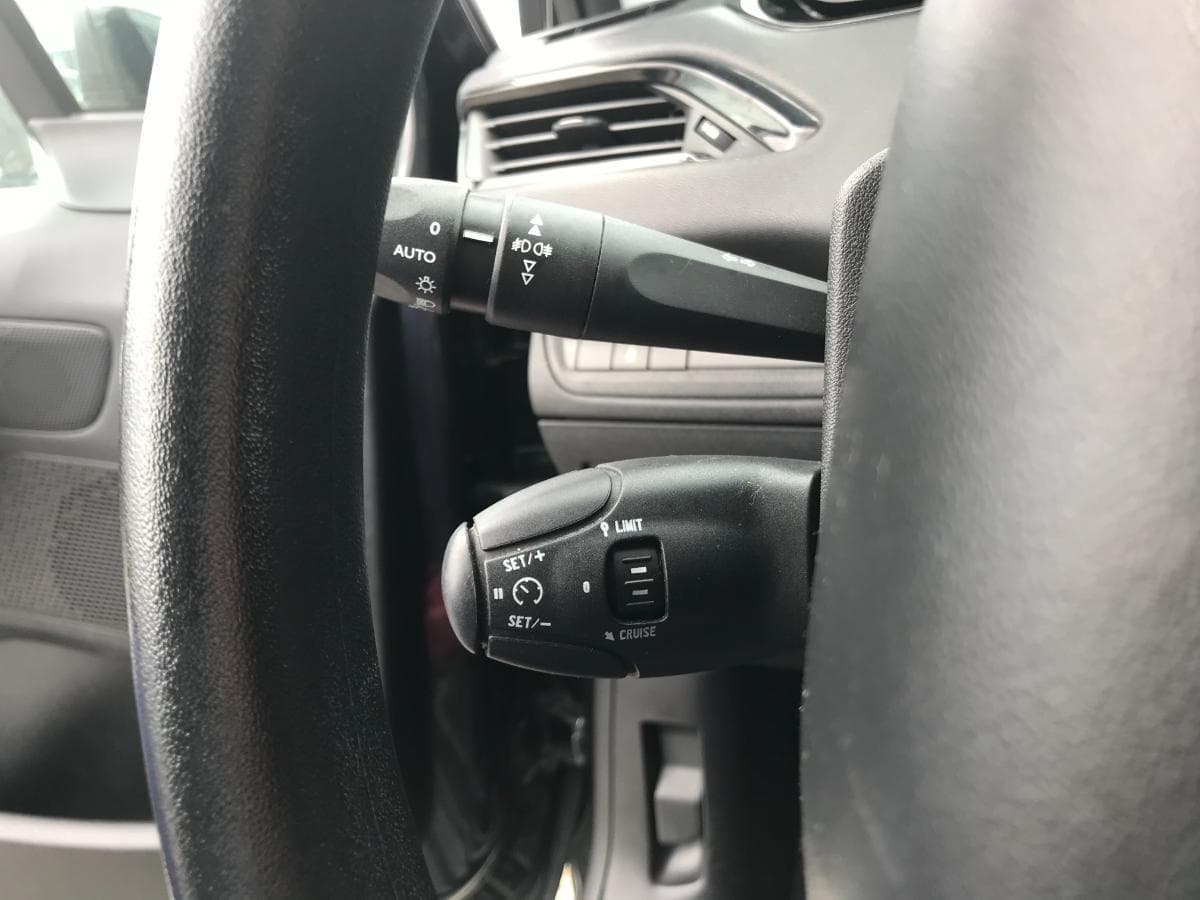 Peugeot 208 1.4 HDI · Ano 2012 — imagen 23