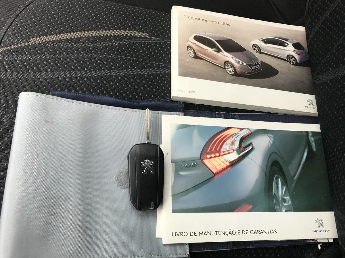 Peugeot 208 1.4 HDI · Ano 2012 — imagen 25