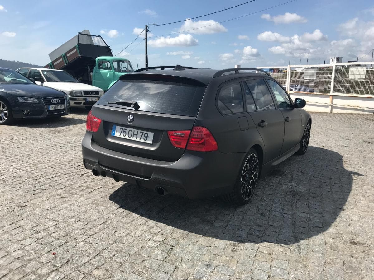 BMW 318D Touring · Ano 2010 — imagem 6