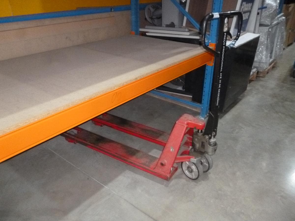 Stacker + Porta paletes + carro mesa + escada de plataforma — imagen 8