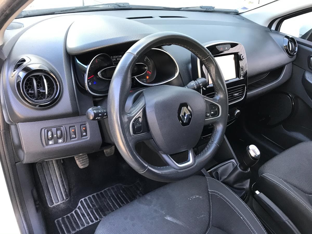 Renault Clio · Ano 2016 — imagen 16