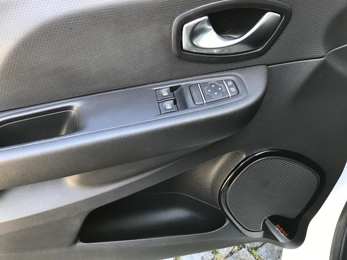 Renault Clio · Ano 2016 — imagen 17