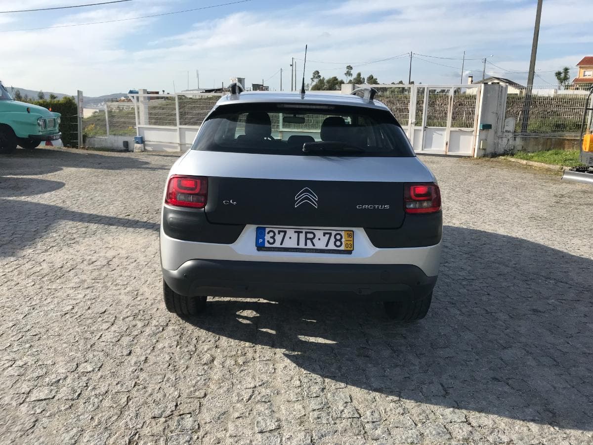 Citroën C4 Cactus 1.6 BlueHDI · Ano 2016 — imagem 5
